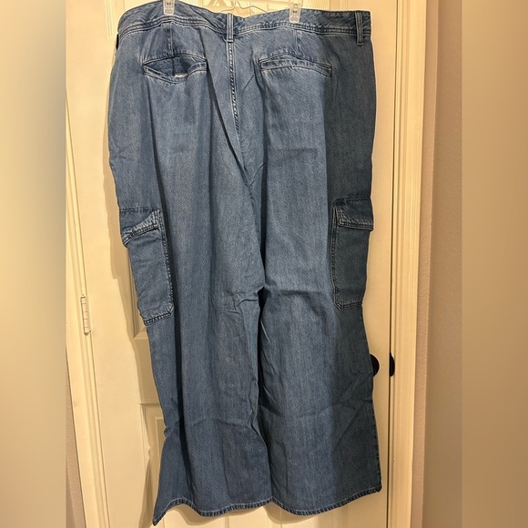 NWT Wide Leg Denim Cargo pleated Trousers - Medium Wash 26 plus size - Picture 5 of 6
